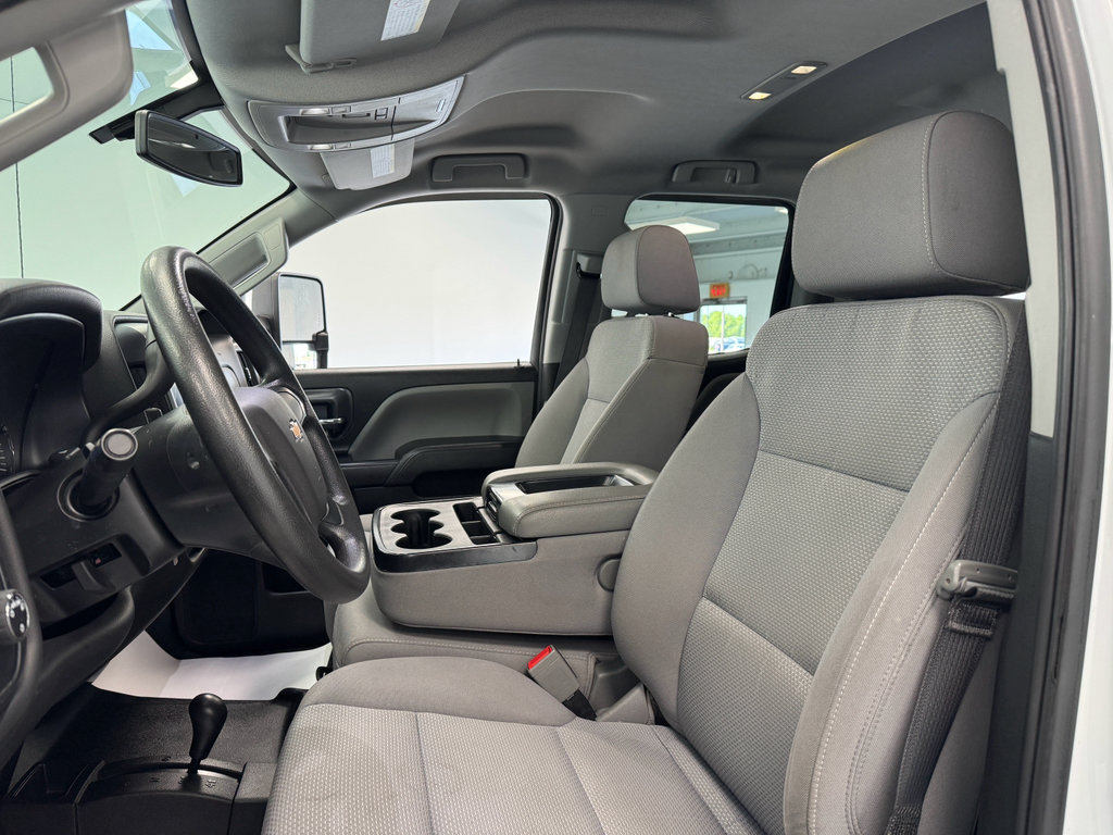 Used 2019 Chevrolet Silverado 2500 W/T w/ WT Convenience Package AWD/4WD image 14
