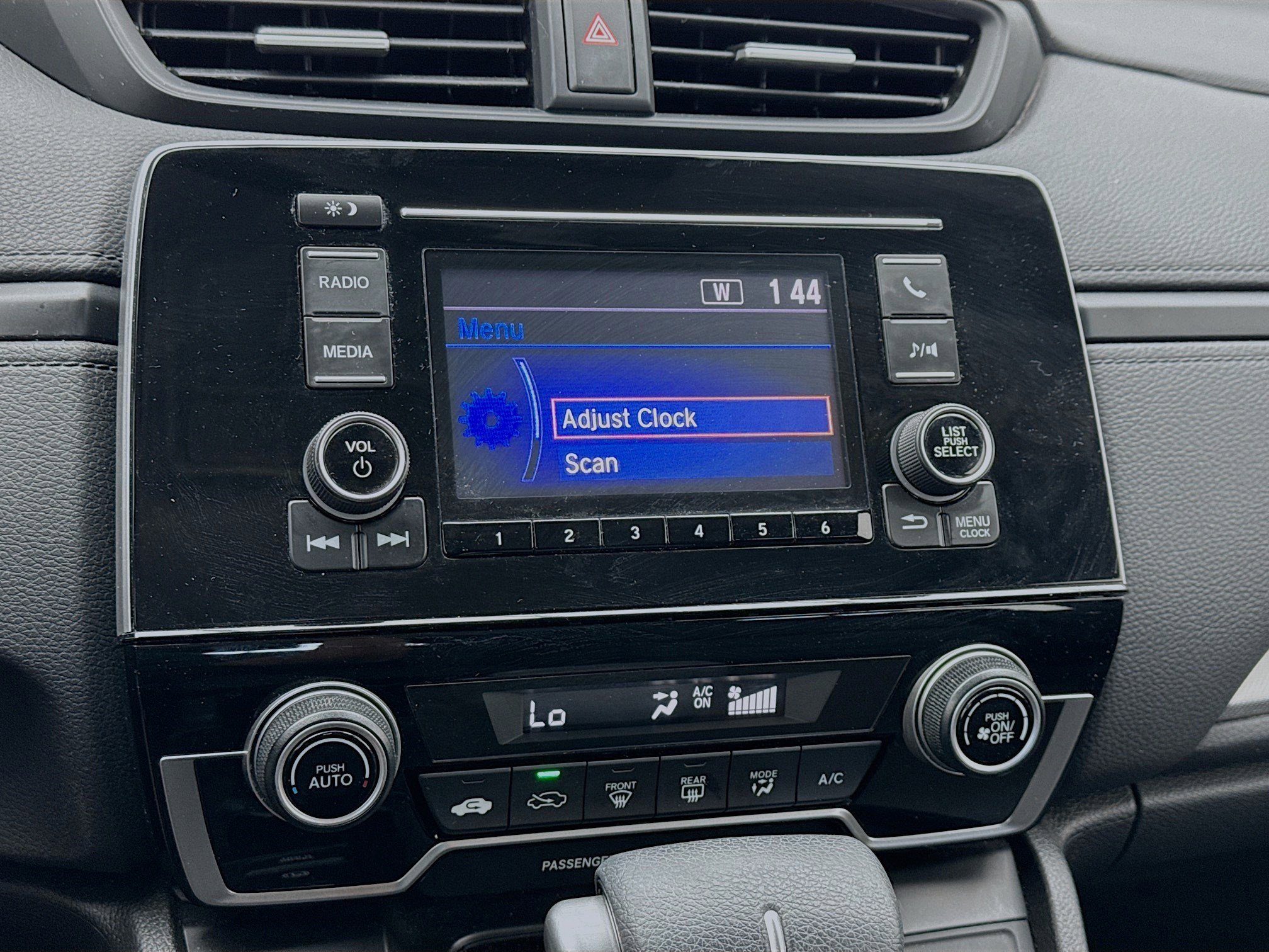 Used 2021 Honda CR-V LX image 9