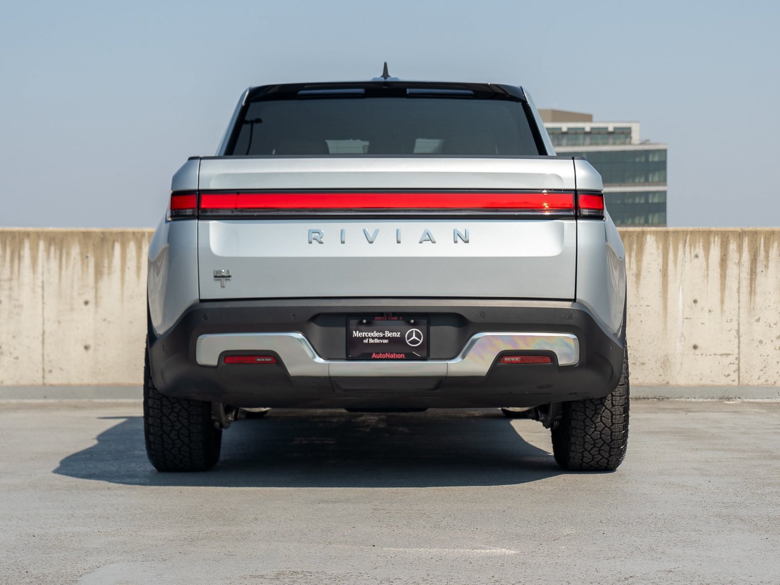 Used 2025 Rivian R1T Adventure AWD/4WD image 5
