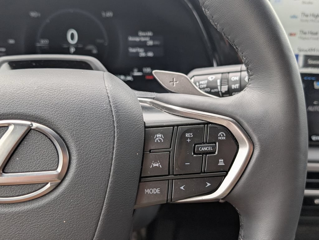 Used 2026 Lexus RX 350h w/ Convenience Package AWD/4WD image 29