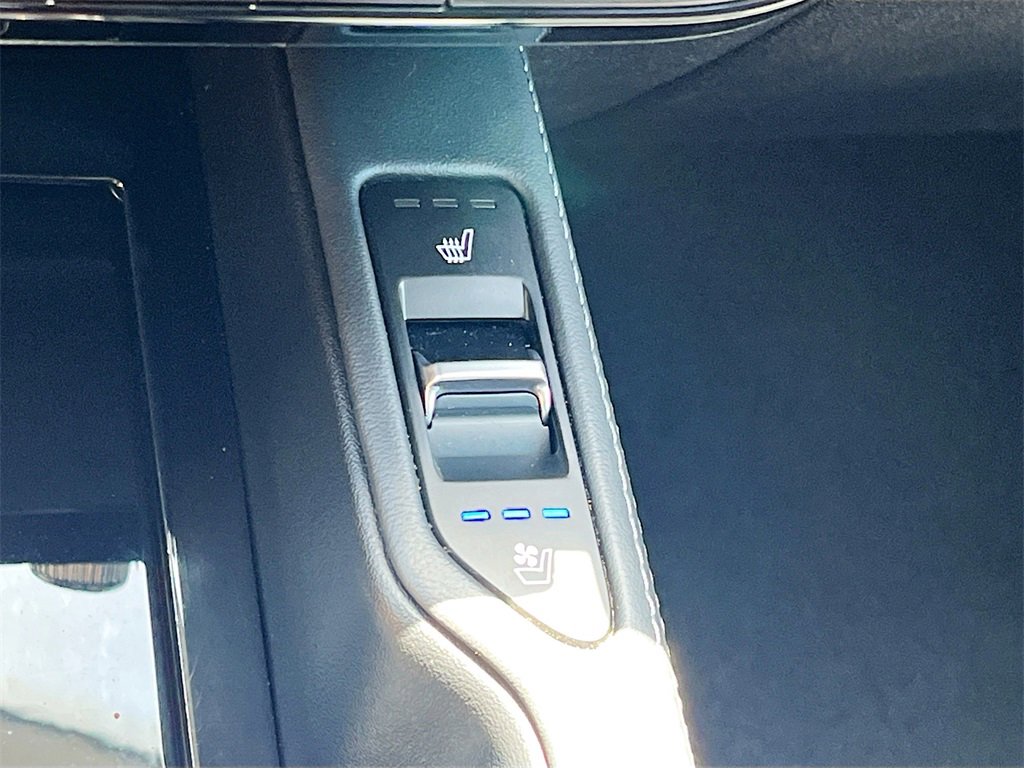 Used 2022 Kia Telluride SX w/ SX Prestige Package image 21