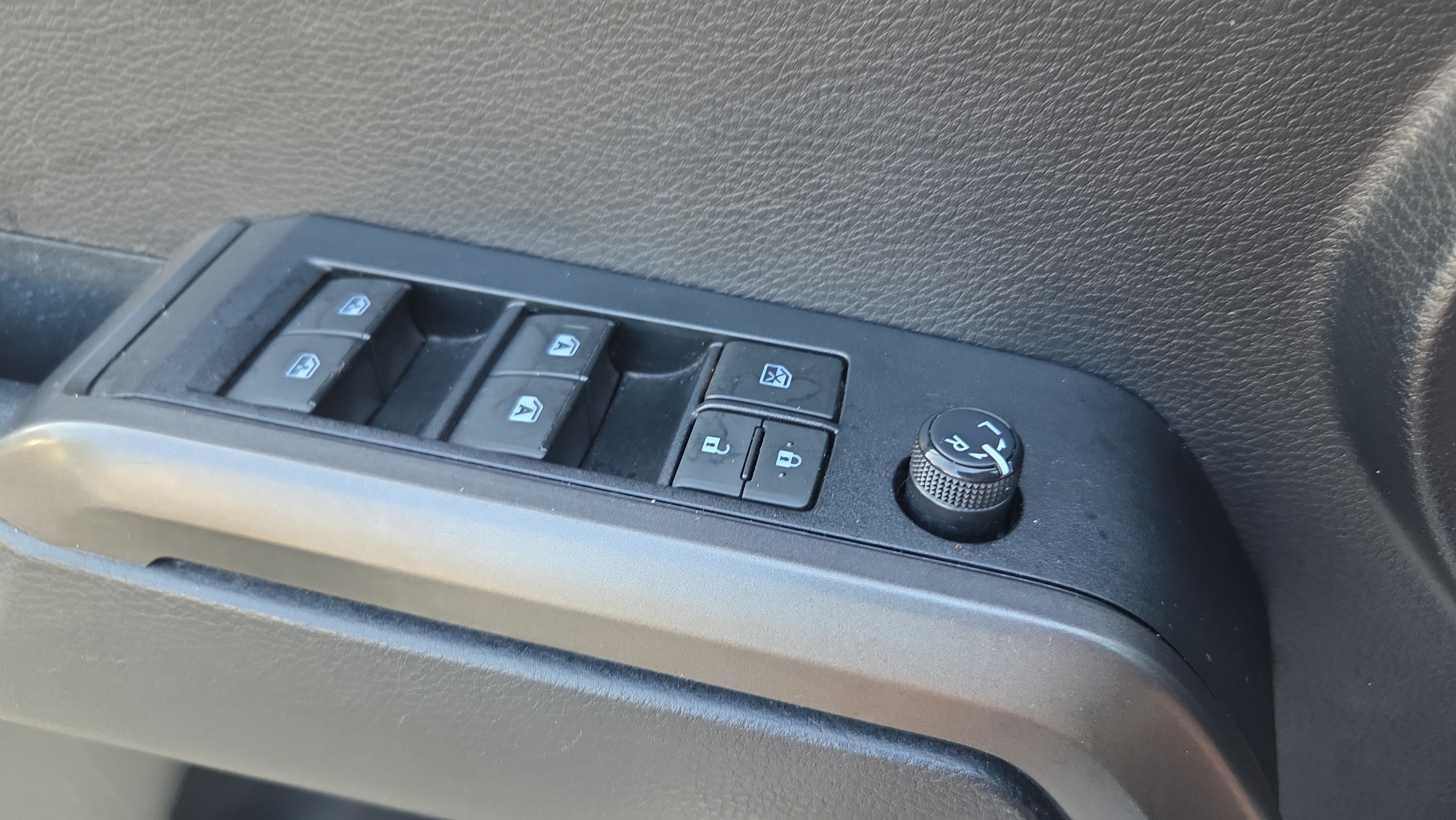 Used 2019 Toyota Tacoma TRD Off-Road AWD/4WD image 28