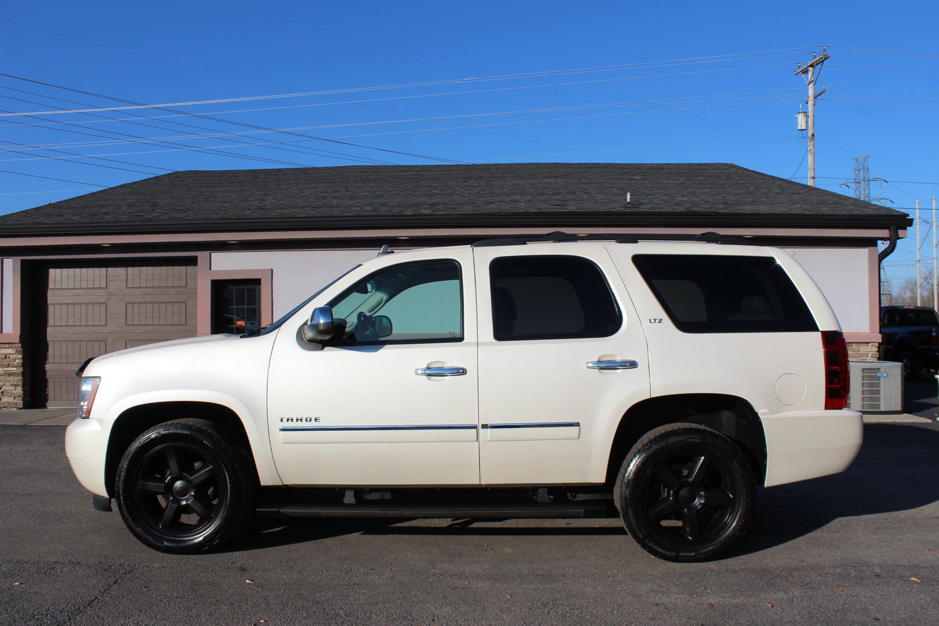 Used 2013 Chevrolet Tahoe LTZ image 10