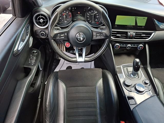 Used 2017 Alfa Romeo Giulia Quadrifoglio RWD image 13