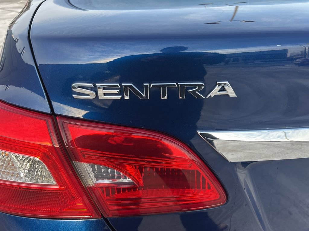 Used 2019 Nissan Sentra S image 9