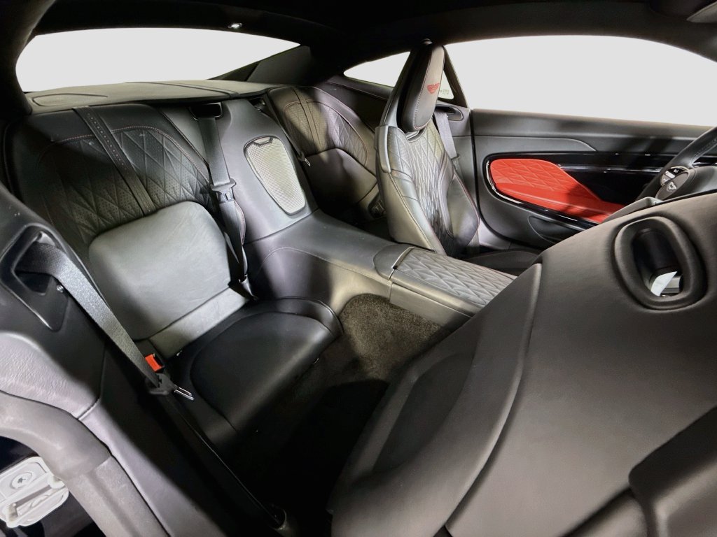 Used 2024 Aston Martin DB12 Coupe RWD image 18