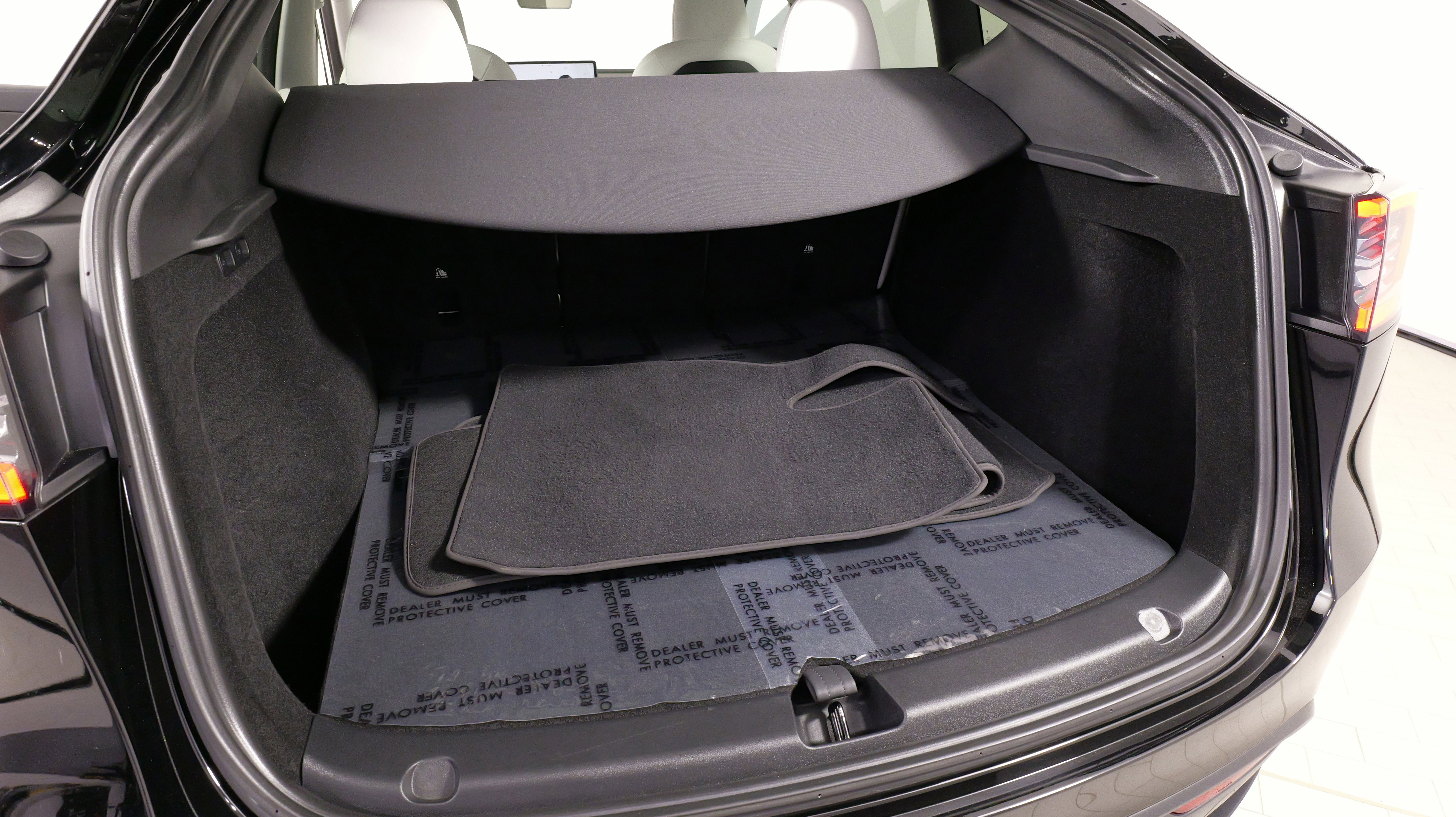 Used 2024 Tesla Model Y Long Range image 50