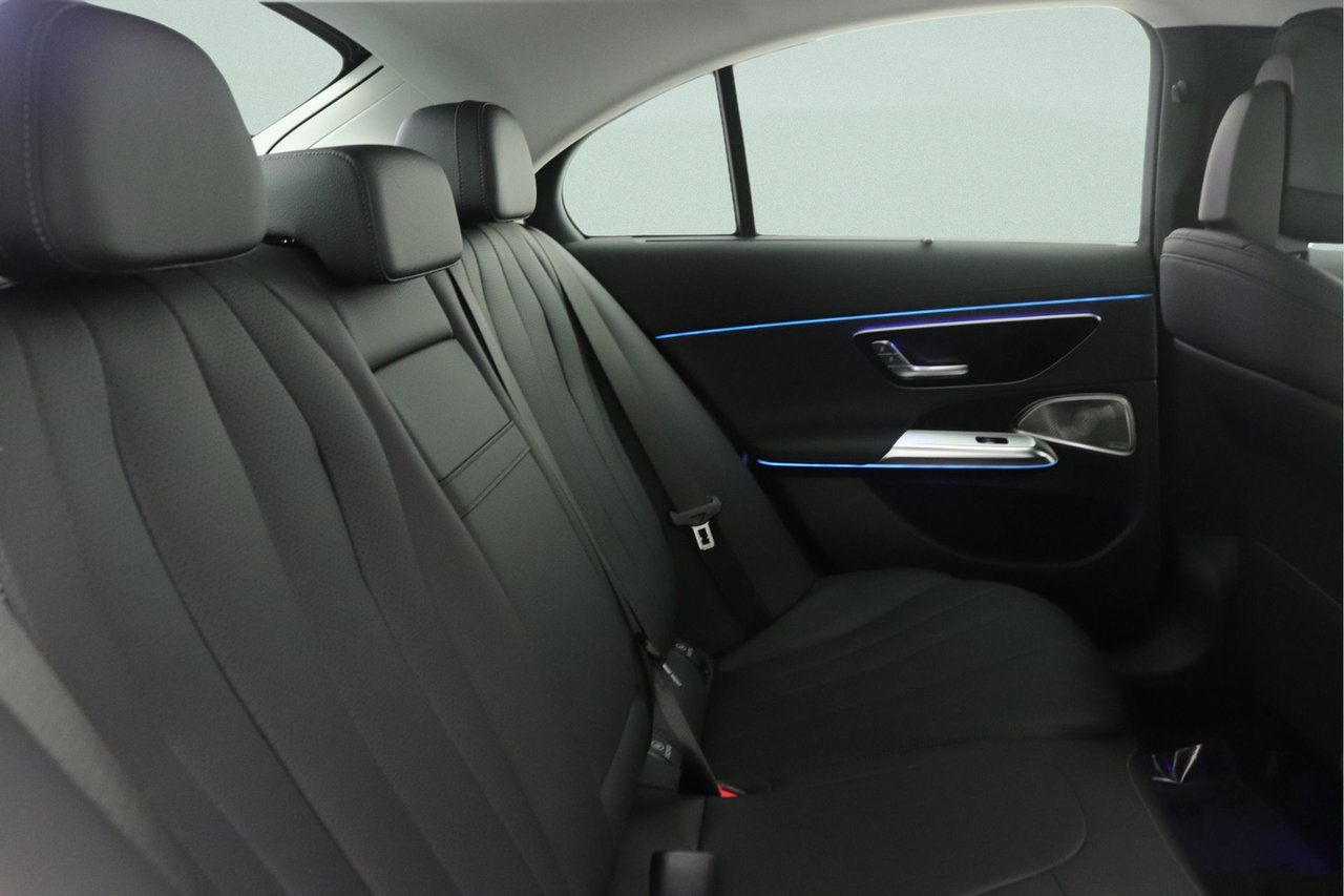 New 2026 Mercedes-Benz E 450 4MATIC Sedan image 8