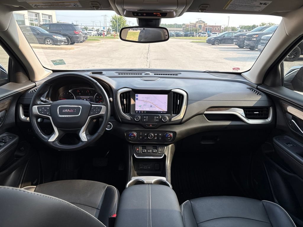 Used 2020 GMC Terrain Denali w/ Denali Premium Package FWD image 20