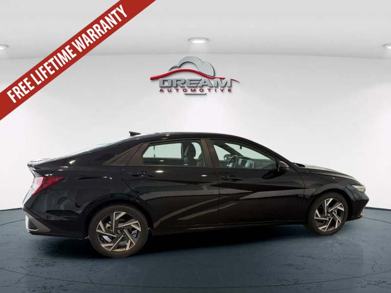 Used 2025 Hyundai Elantra Sport FWD image 20