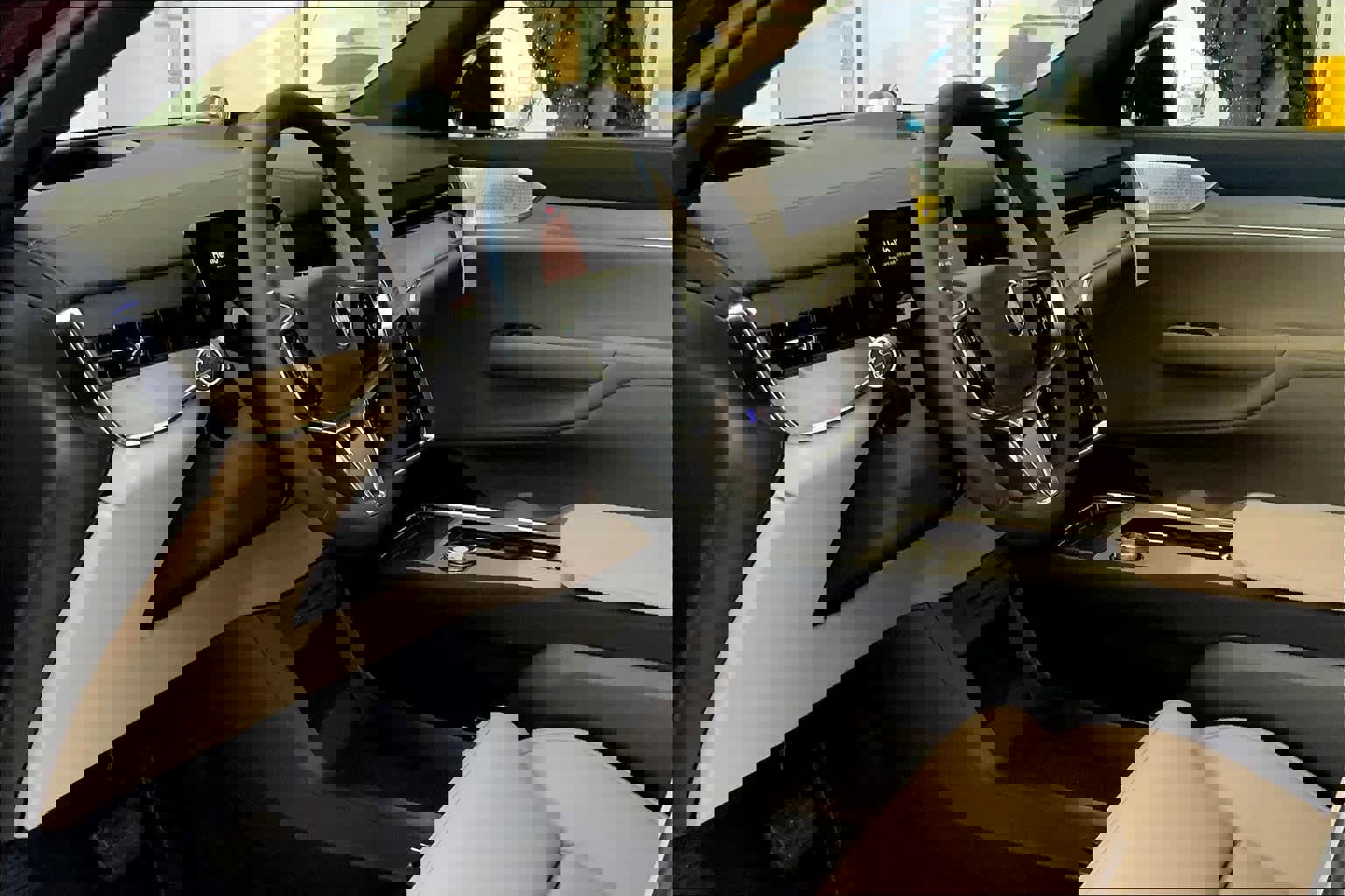 New 2025 Volvo EX90 Ultra image 9