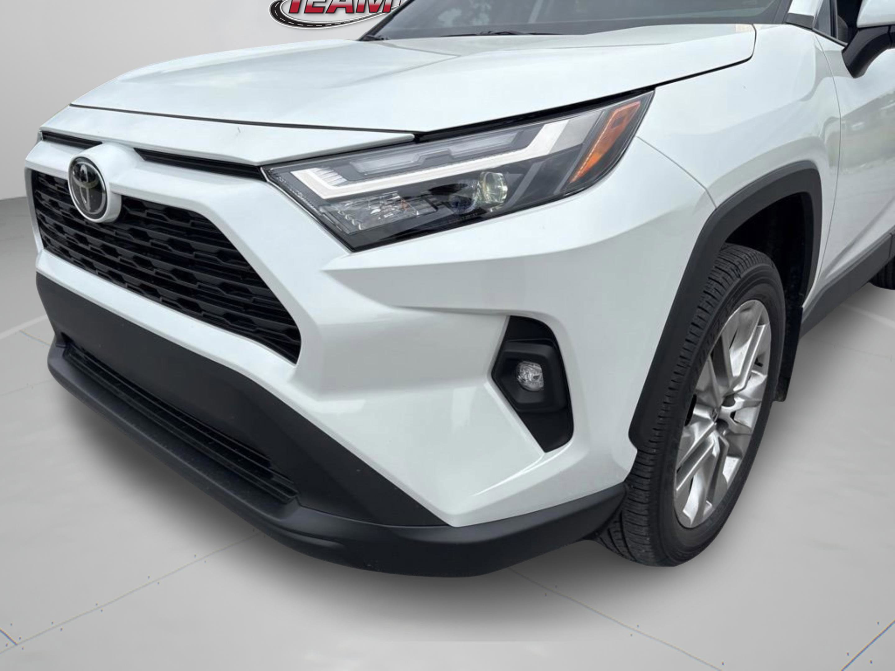 Used 2025 Toyota RAV4 XLE Premium FWD image 41