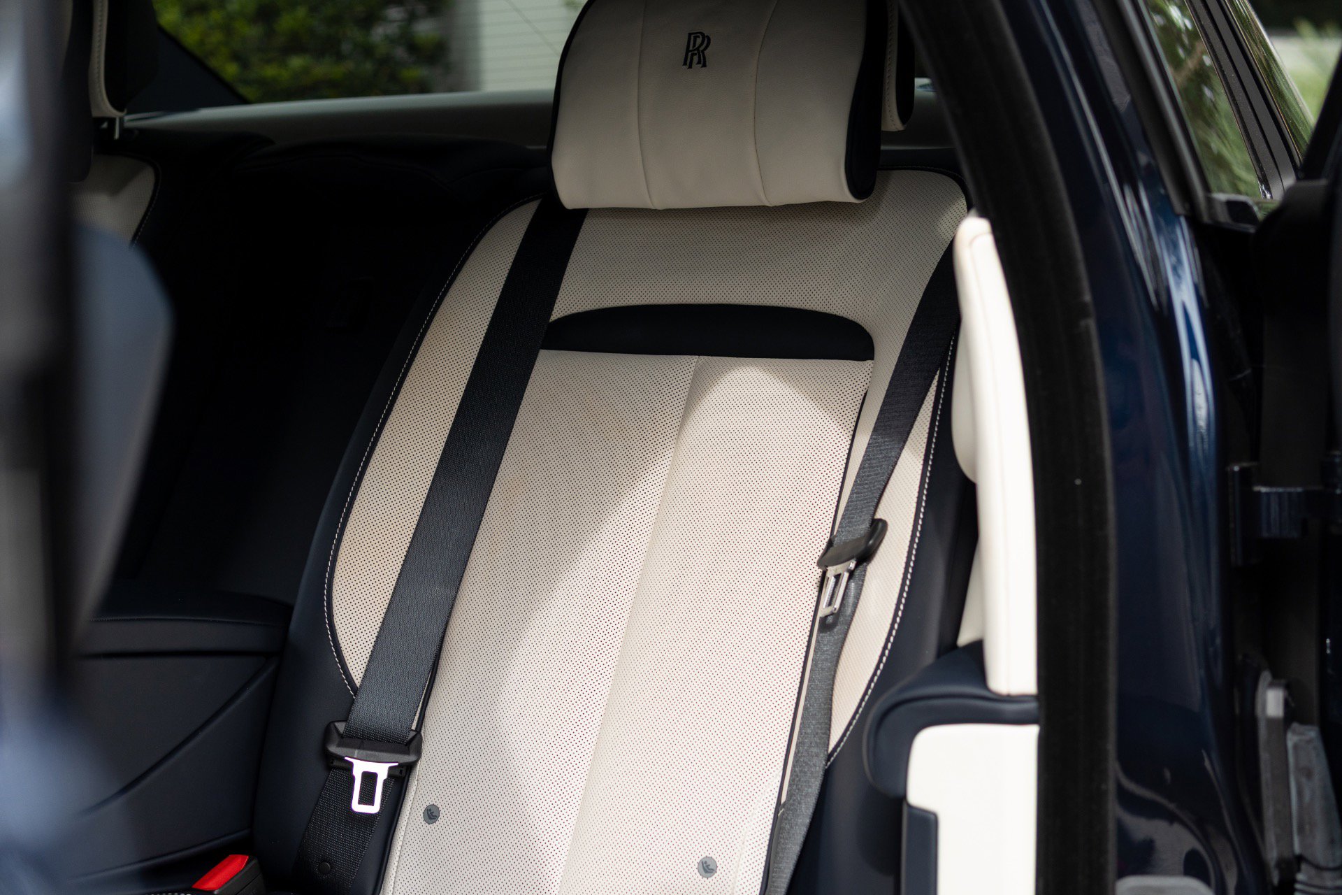 Used 2023 Rolls-Royce Ghost Black Badge w/ Black Badge Ghost Package image 46