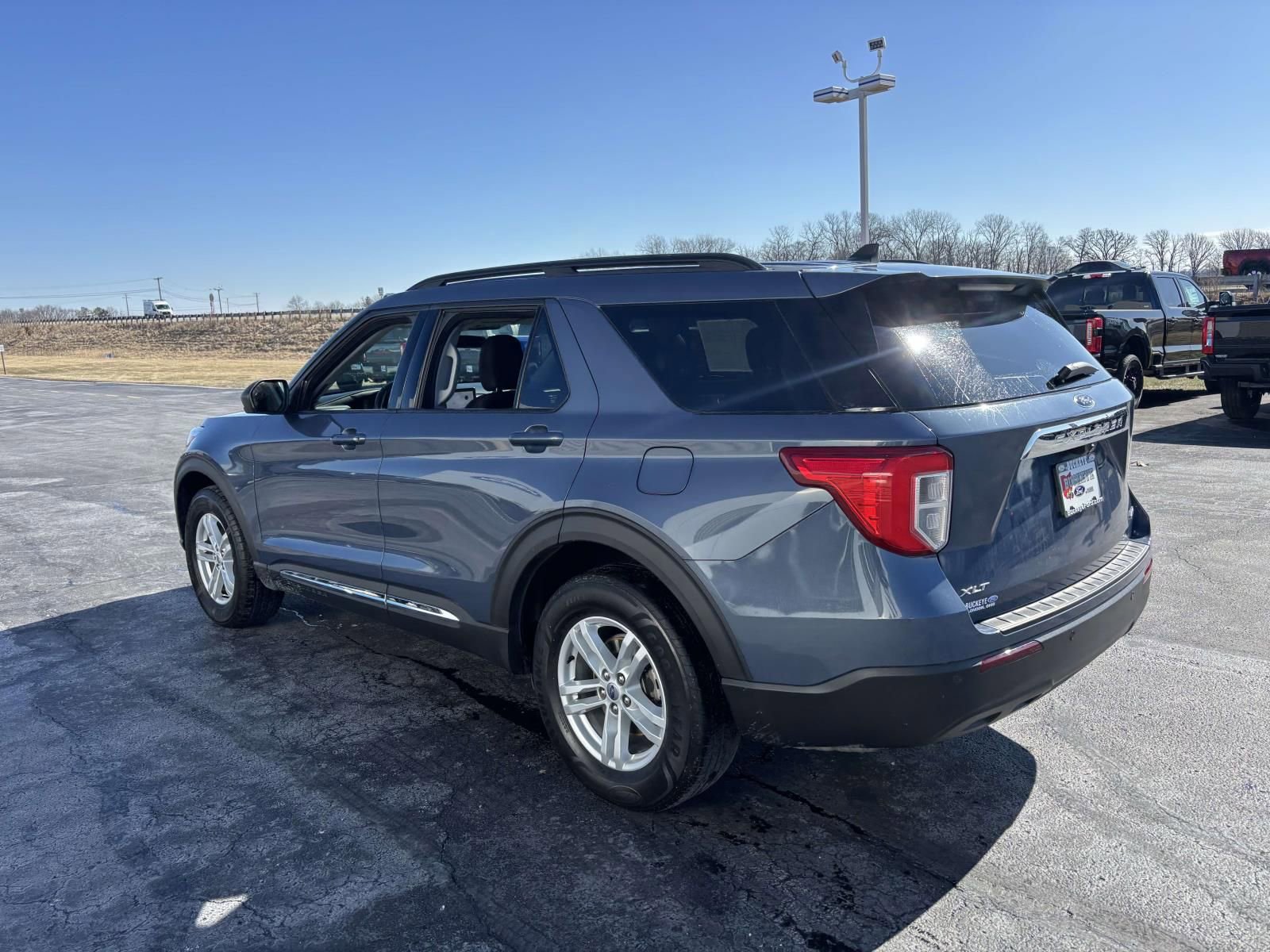 Used 2021 Ford Explorer XLT image 7