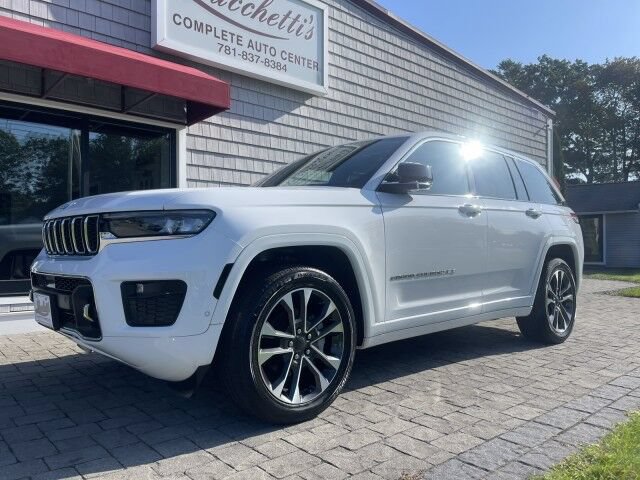 Used 2023 Jeep Grand Cherokee Overland w/ Luxury Tech Group IV