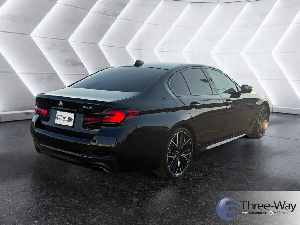 Used 2022 BMW 540i w/ M Sport Package image 5