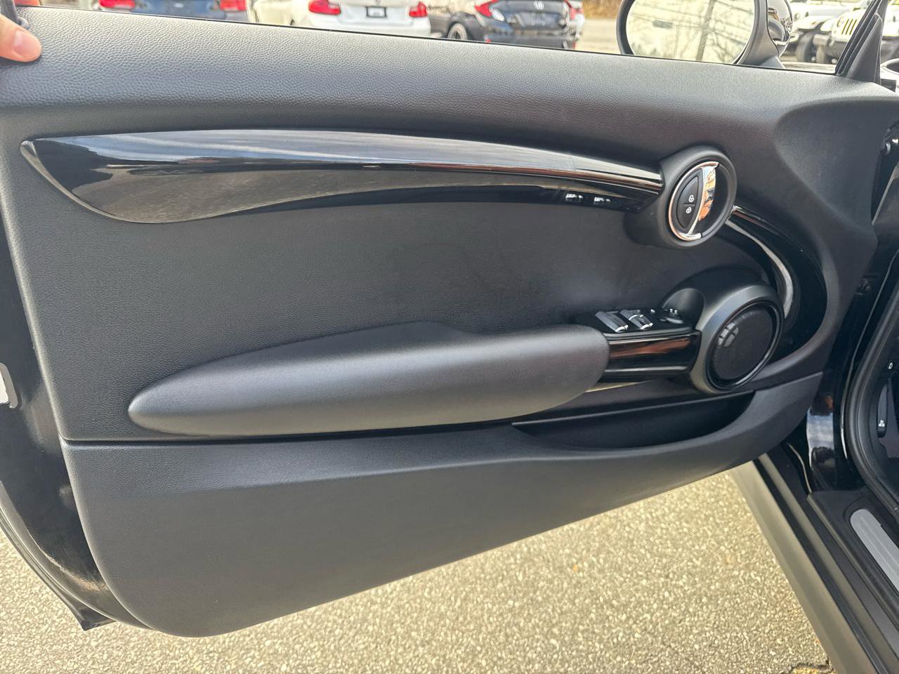 Used 2016 MINI Cooper S image 16