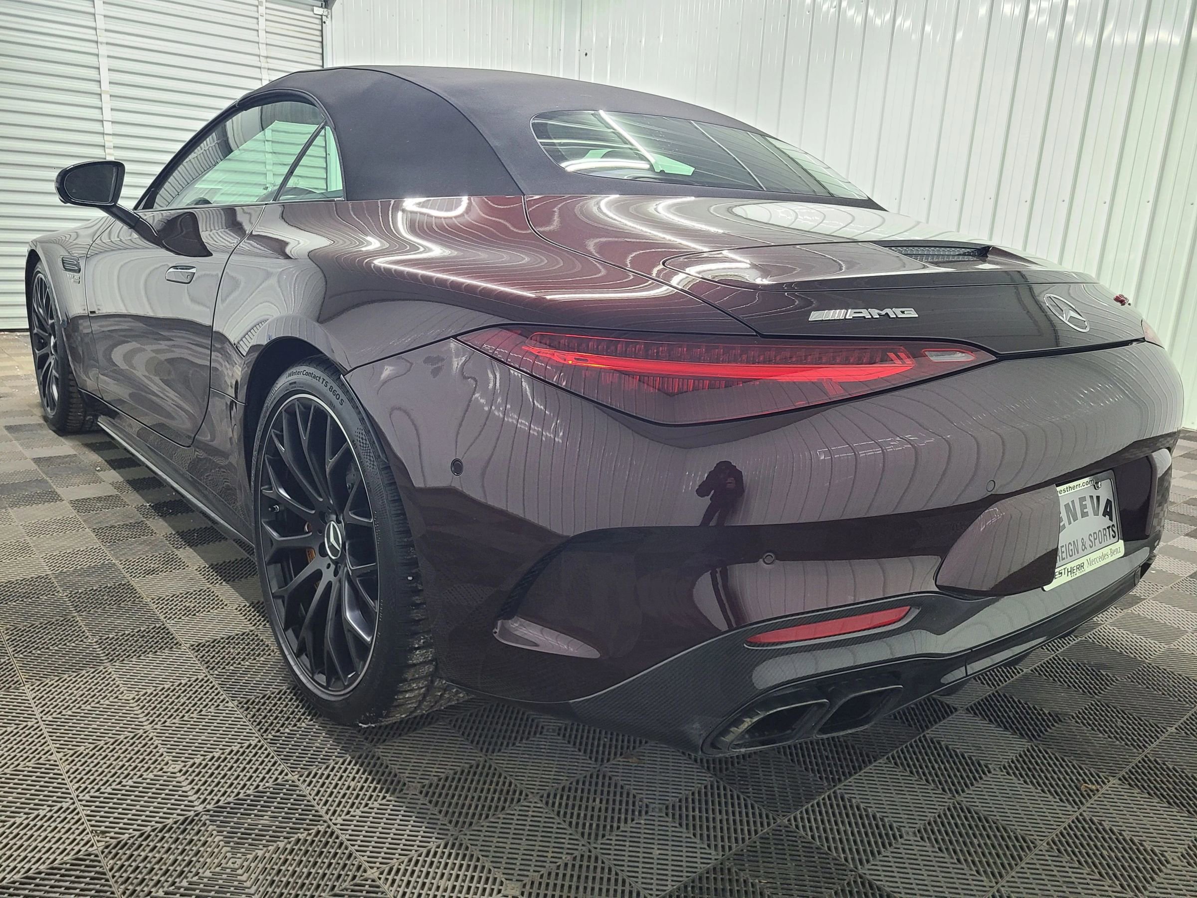 Used 2025 Mercedes-Benz SL 63 AMG S e Performance 4MATIC image 39