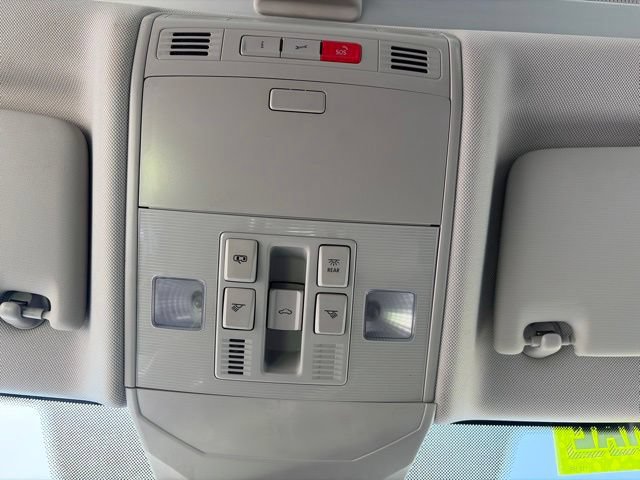 Used 2024 Volkswagen Jetta SE FWD image 22