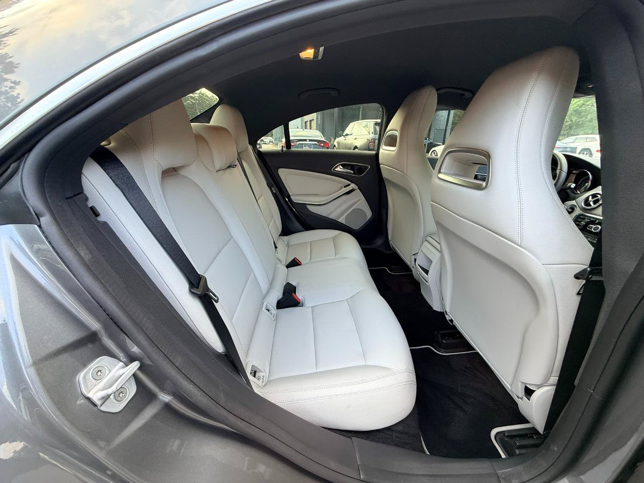 Used 2014 Mercedes-Benz CLA 250 image 14