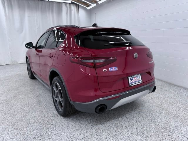 Used 2023 Alfa Romeo Stelvio Ti AWD/4WD image 4
