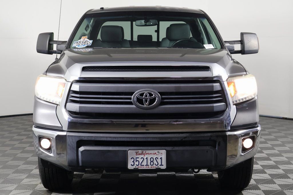 Used 2015 Toyota Tundra SR5 w/ SR5 Upgrade Package image 2