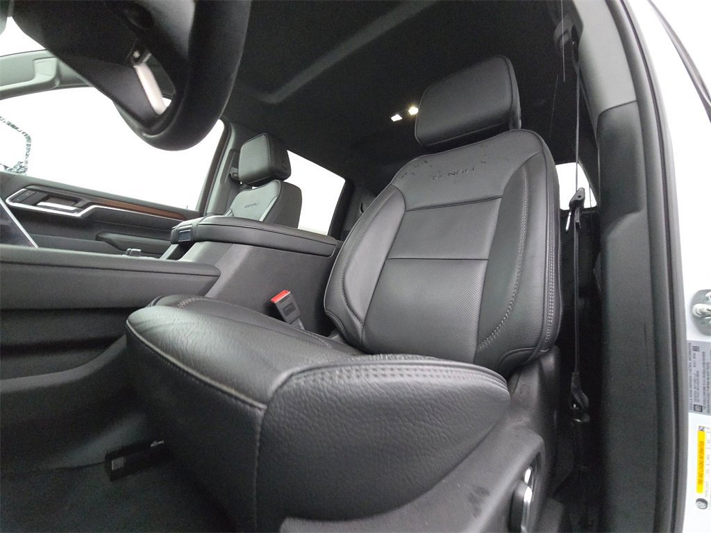 Certified 2025 GMC Sierra 2500 Denali w/ Technology Package image 17