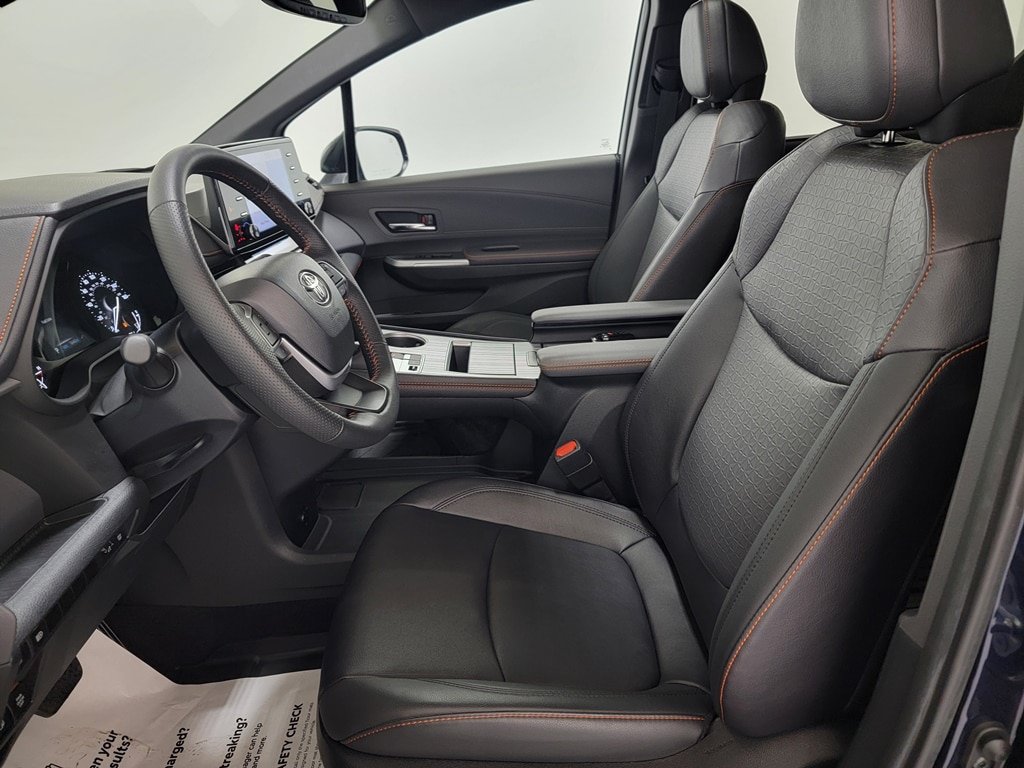 Certified 2024 Toyota Sienna XSE AWD/4WD image 14