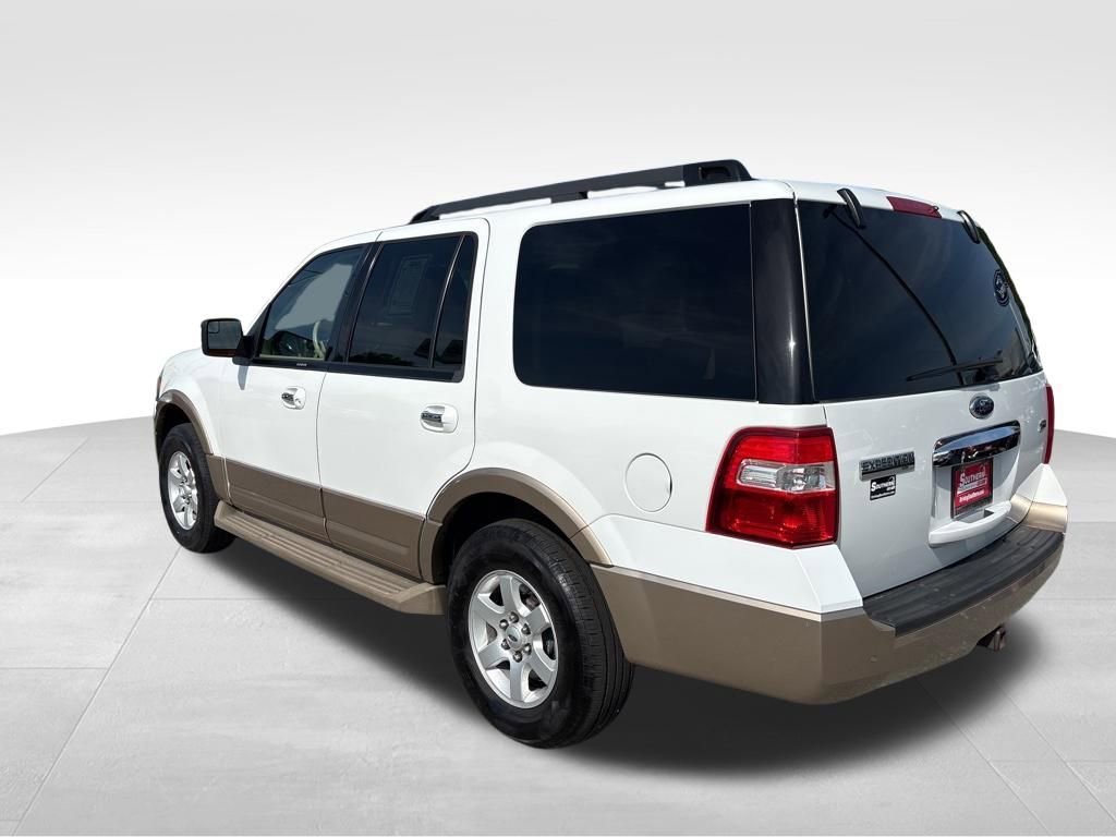 Used 2014 Ford Expedition XLT w/ Equipment Group 202A RWD image 3