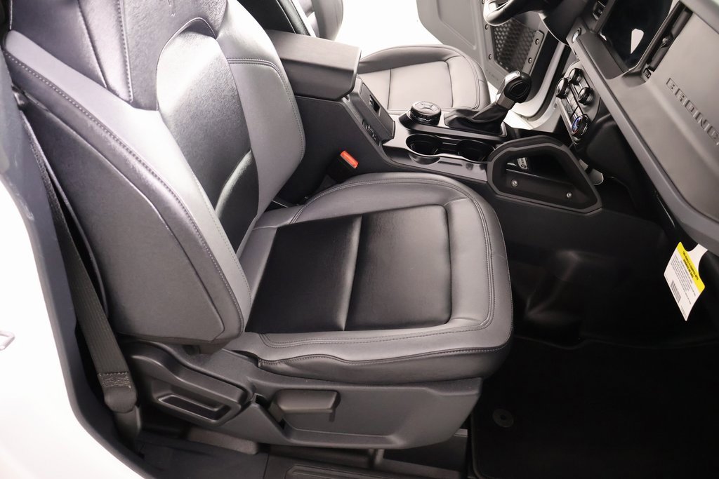 Used 2024 Ford Bronco Big Bend image 12