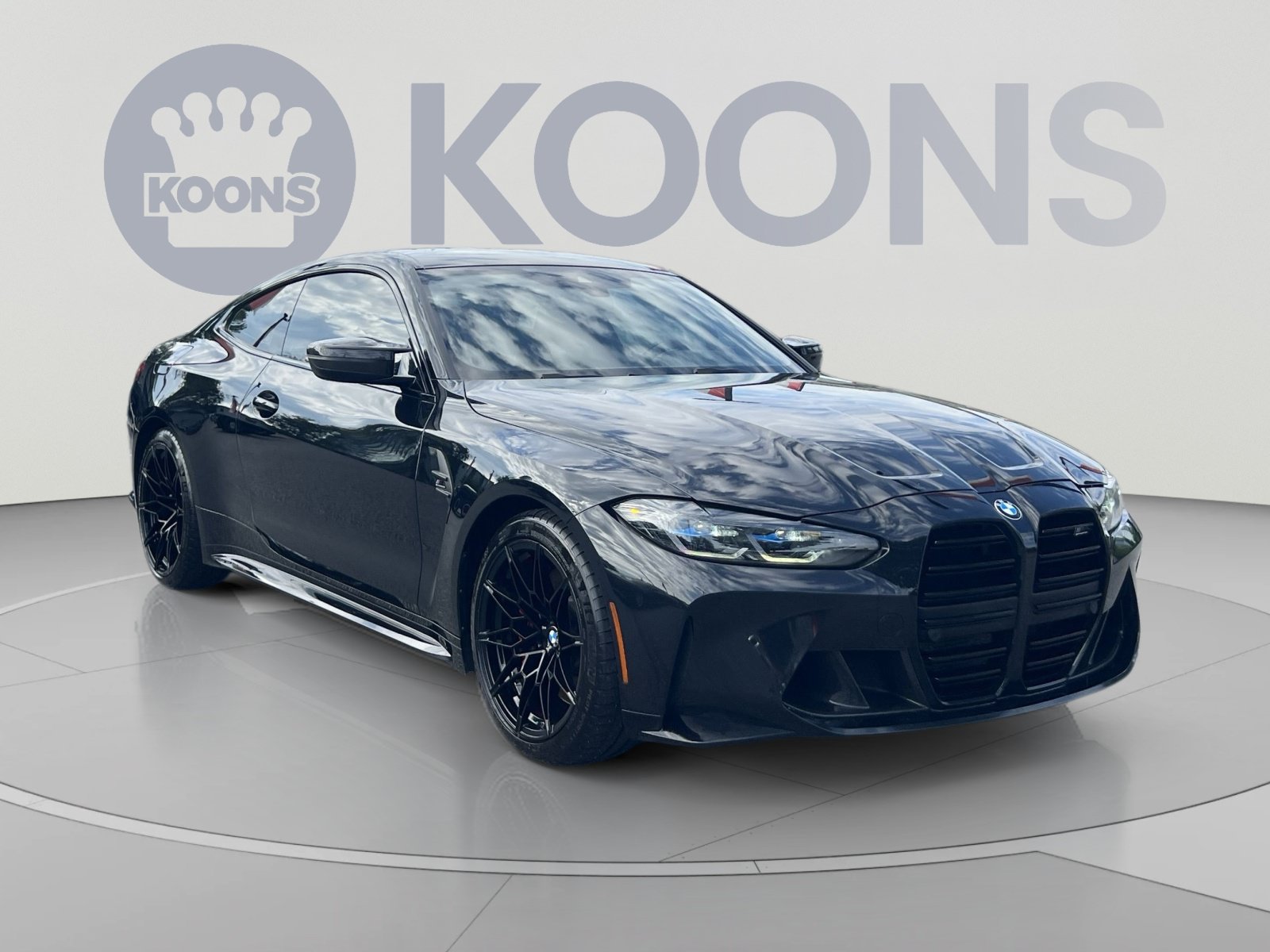 Used 2022 BMW M4 Competition w/ M Carbon Exterior Package RWD image 10