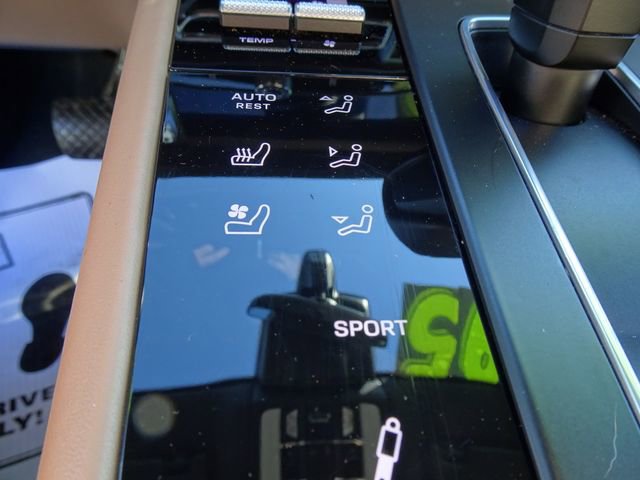 Used 2023 Porsche Macan S image 24