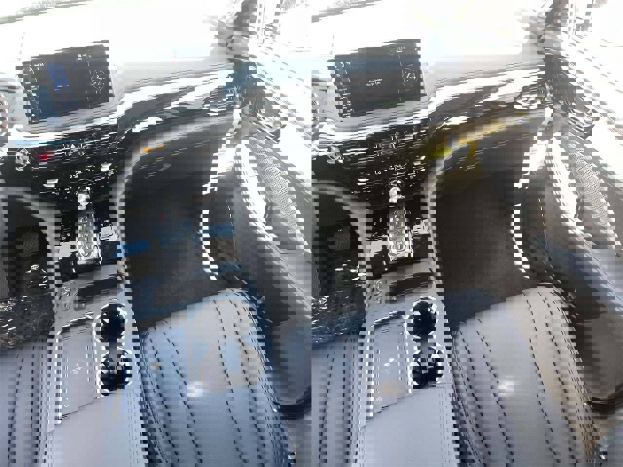 New 2026 Acura MDX FWD image 19