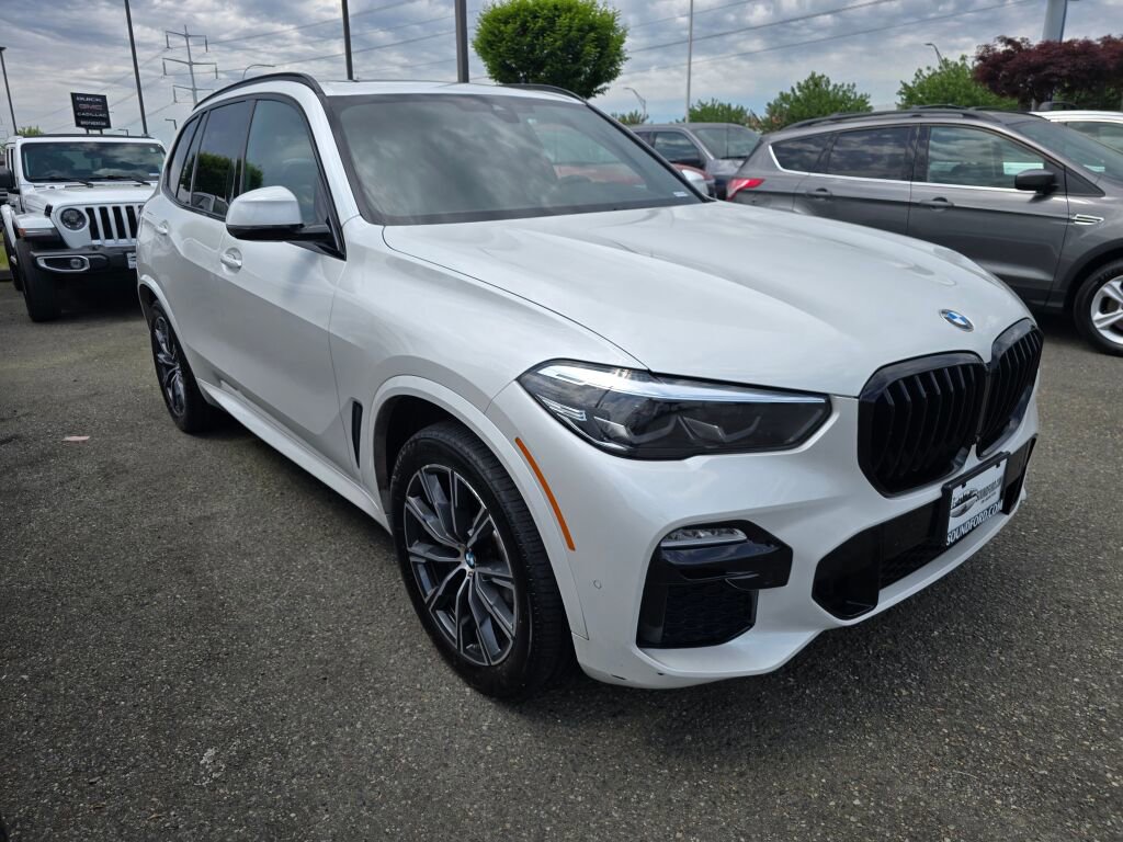 Used 2021 BMW X5 xDrive40i w/ M Sport Package AWD/4WD image 2