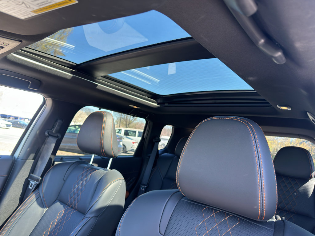 Used 2024 Mitsubishi Outlander SEL image 16