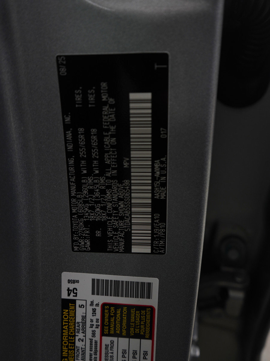 Used 2025 Toyota Grand Highlander AWD Hybrid image 25