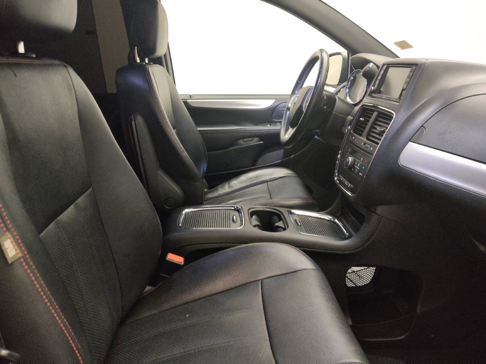 Used 2015 Dodge Grand Caravan R/T w/ Driver Convenience Group FWD image 21