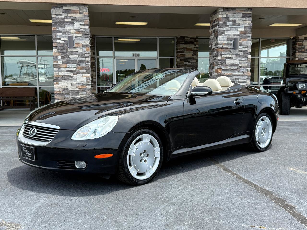 Used 2002 Lexus SC 430 Convertible RWD image 1