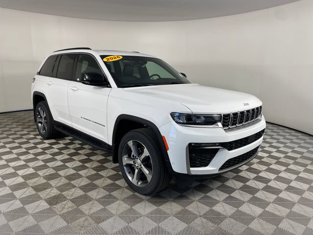 New 2026 Jeep Grand Cherokee Limited w/ Luxury Tech Group II AWD/4WD image 14