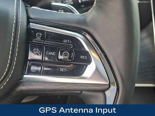 Used 2022 Jeep Grand Cherokee Overland w/ Adv Protech Group III AWD/4WD image 8