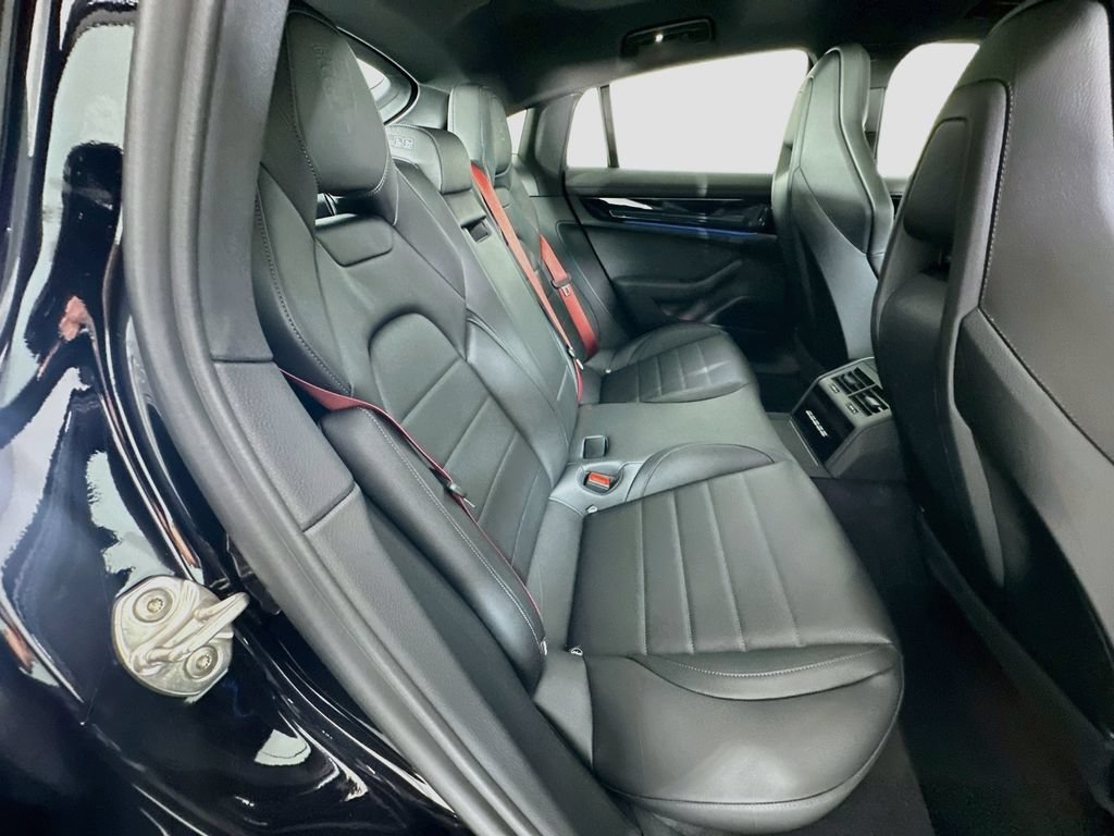 New 2026 Porsche Panamera RWD image 29