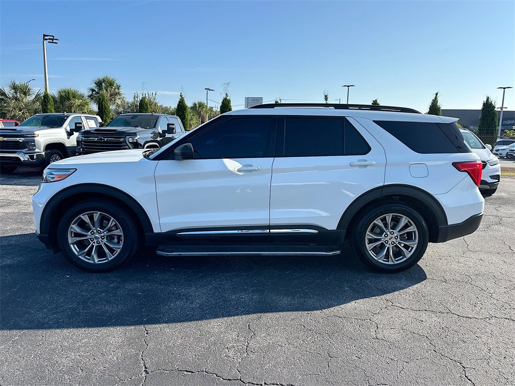 Used 2020 Ford Explorer XLT w/ Equipment Group 202A image 8