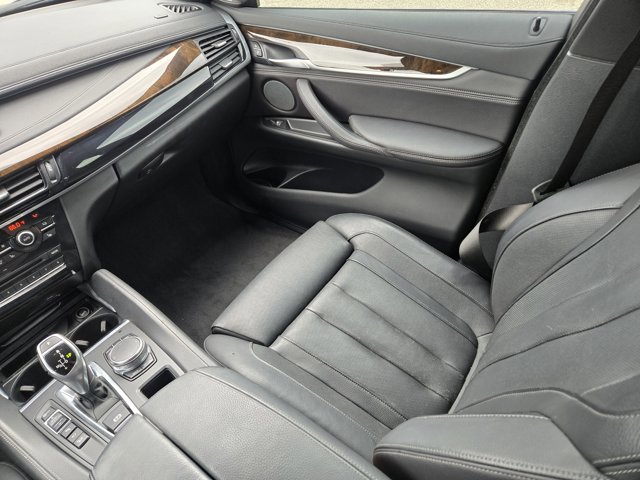 Used 2019 BMW X6 xDrive35i w/ M Sport Package image 21