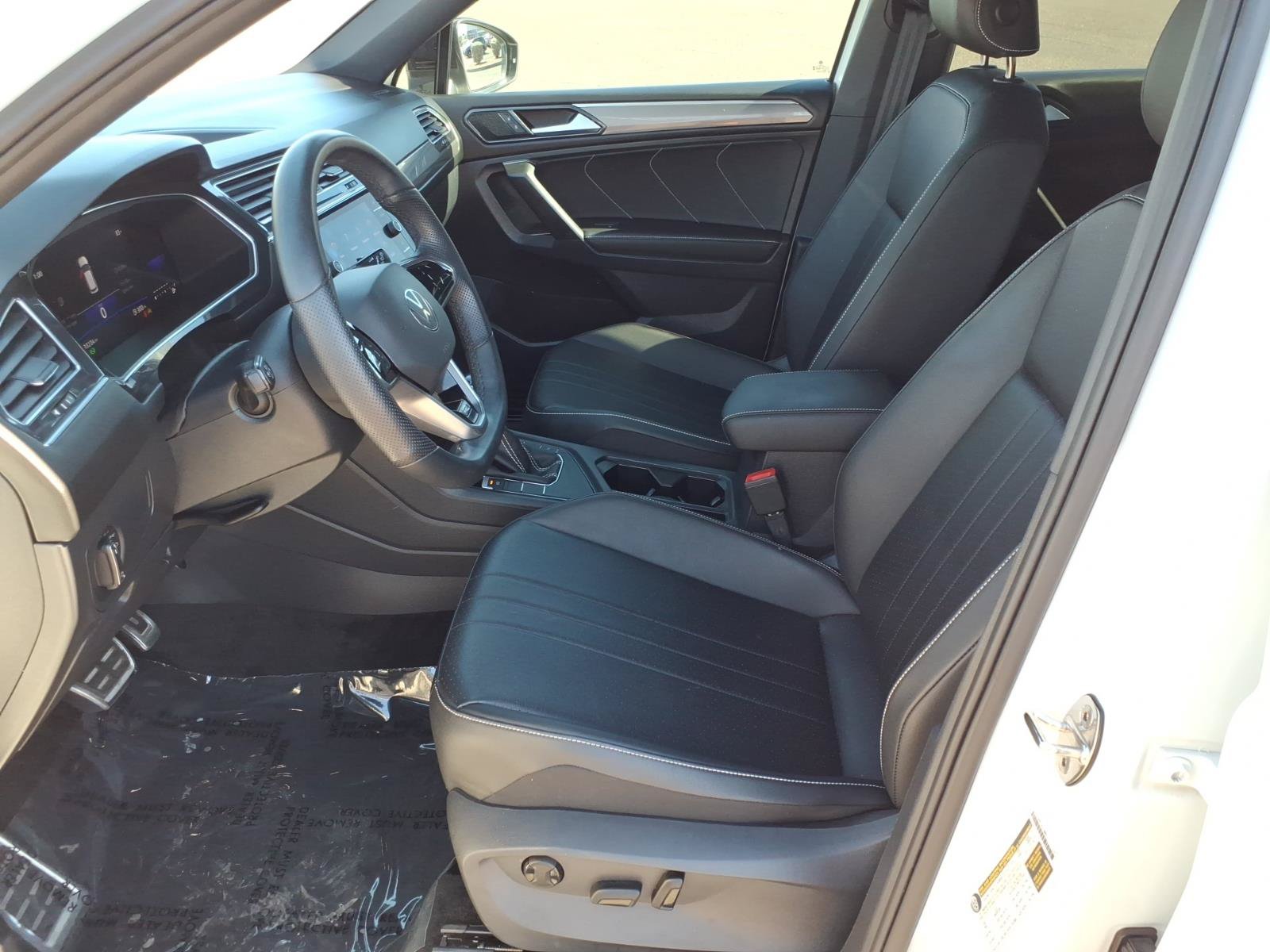 Certified 2023 Volkswagen Tiguan SE R-Line FWD image 19
