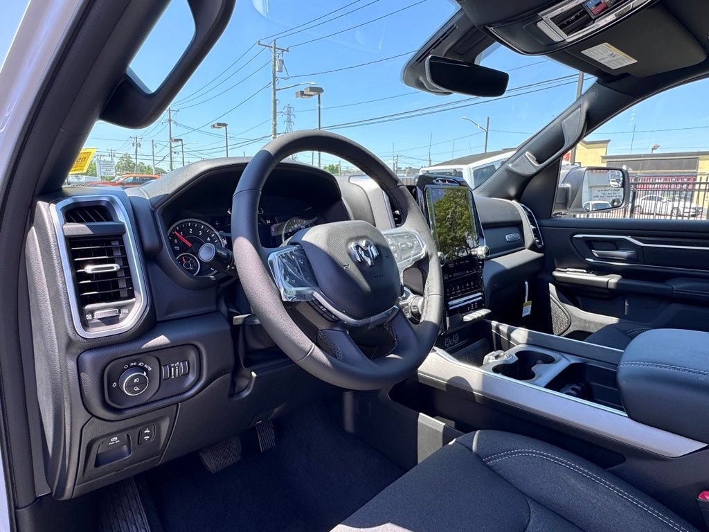 New 2026 RAM 1500 Big Horn AWD/4WD image 13