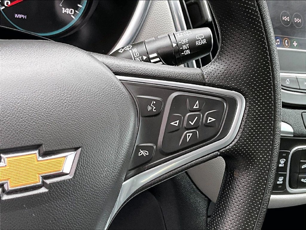 Used 2023 Chevrolet Equinox LS AWD/4WD image 19