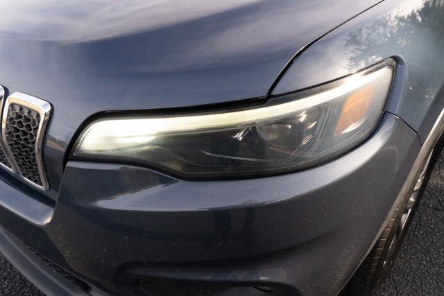 Used 2020 Jeep Cherokee Latitude Plus image 39