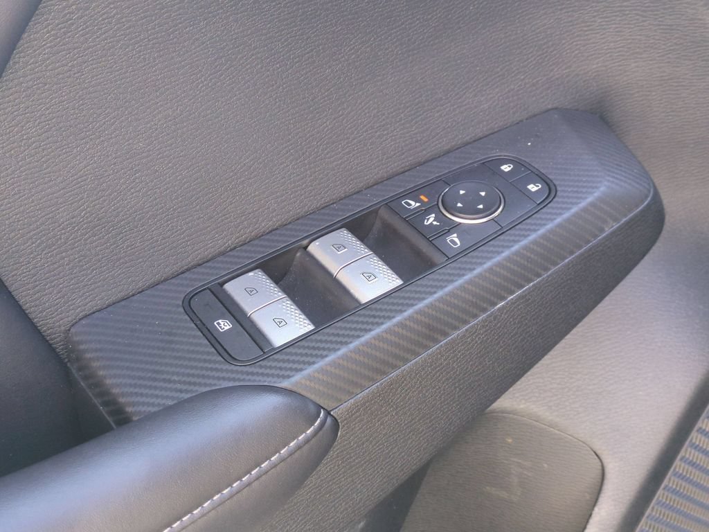 Used 2025 Mitsubishi Outlander SE AWD/4WD image 13