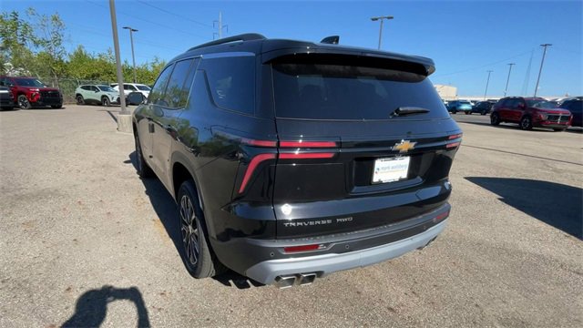 New 2026 Chevrolet Traverse LT w/ Sun and Wheel Package image 8