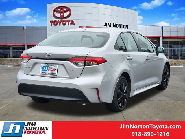 Used 2024 Toyota Corolla LE FWD image 5